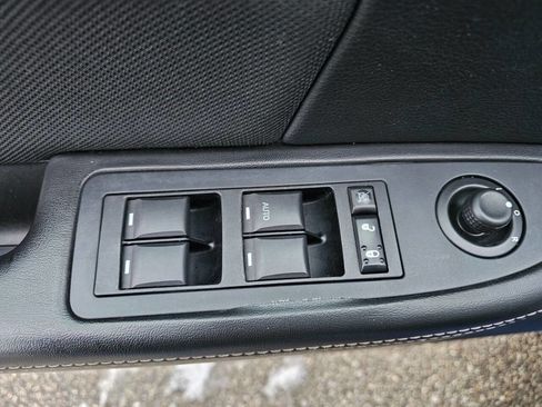 Used 2014 Dodge Avenger SXT image 25