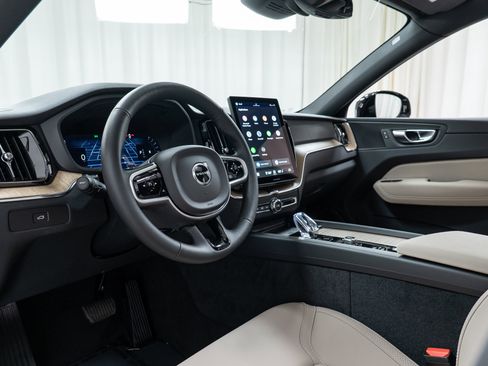 New 2026 Volvo XC60 B5 Plus w/ Protection Package Premier image 12