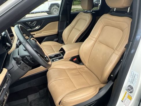 Used 2022 Lincoln Corsair Grand Touring w/ Elements Technology Bundle image 19