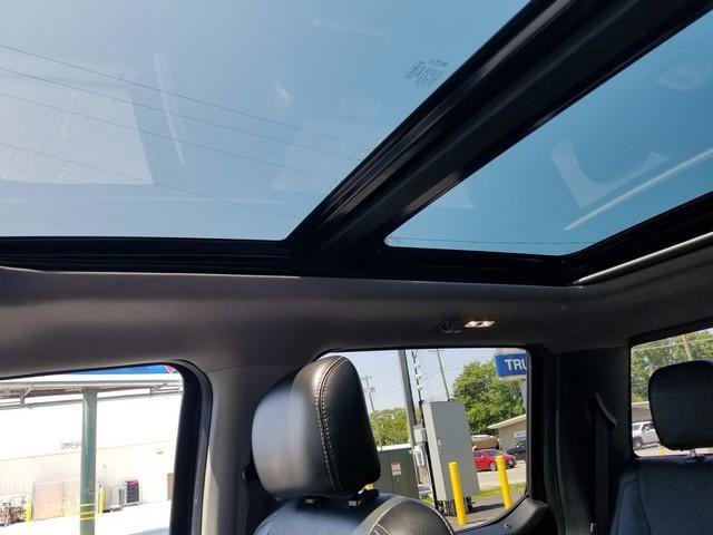 Used 2017 Ford F250 Lariat w/ Lariat Ultimate Package AWD/4WD image 19
