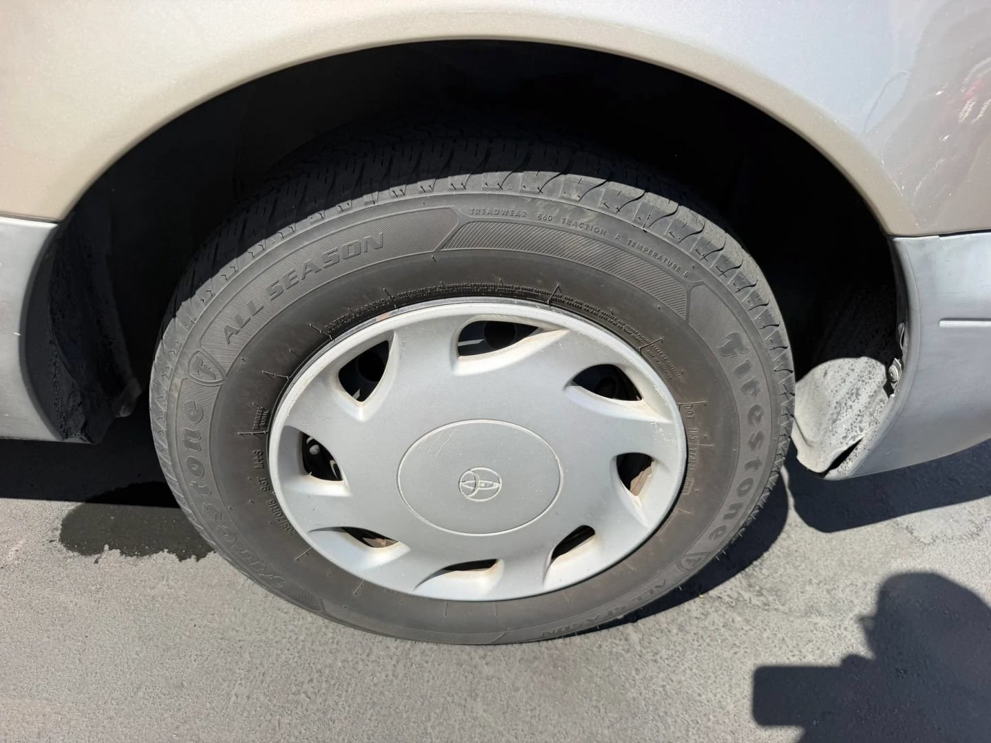 Used 2000 Toyota Sienna CE w/ CE Extra Value Pkg FWD image 30