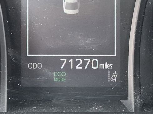 Used 2022 Toyota Camry LE FWD image 9