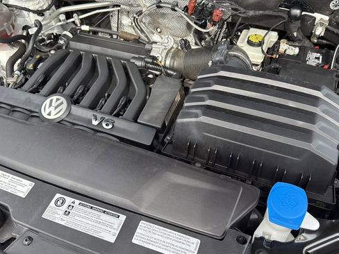 Used 2021 Volkswagen Atlas SE w/ Panoramic Sunroof Package image 25