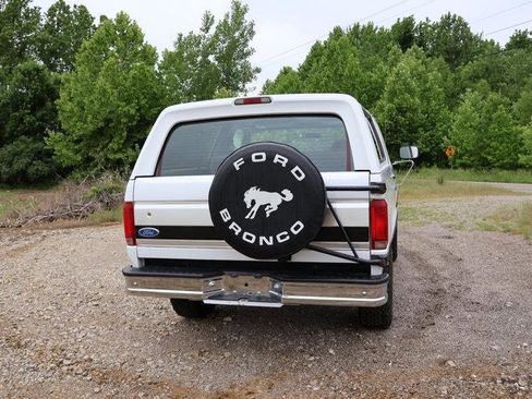 Used 1996 Ford Bronco XLT AWD/4WD image 5