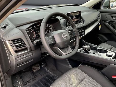 New 2026 Nissan Rogue SV w/ Cold Weather Package image 7