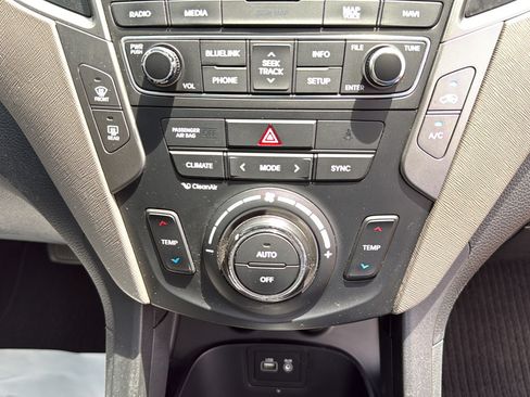 Used 2017 Hyundai Santa Fe Sport w/ 2.4L Tech Package 04 AWD/4WD image 26