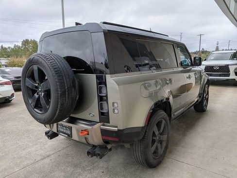 Used 2023 Land Rover Defender 110 X AWD/4WD image 6