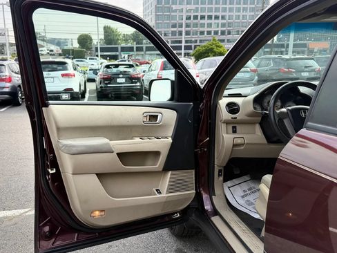 Used 2009 Honda Pilot LX image 9