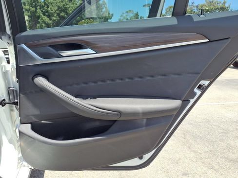 Used 2018 BMW 530e xDrive AWD/4WD image 21