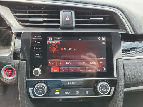 Used 2021 Honda Civic Sport image 9