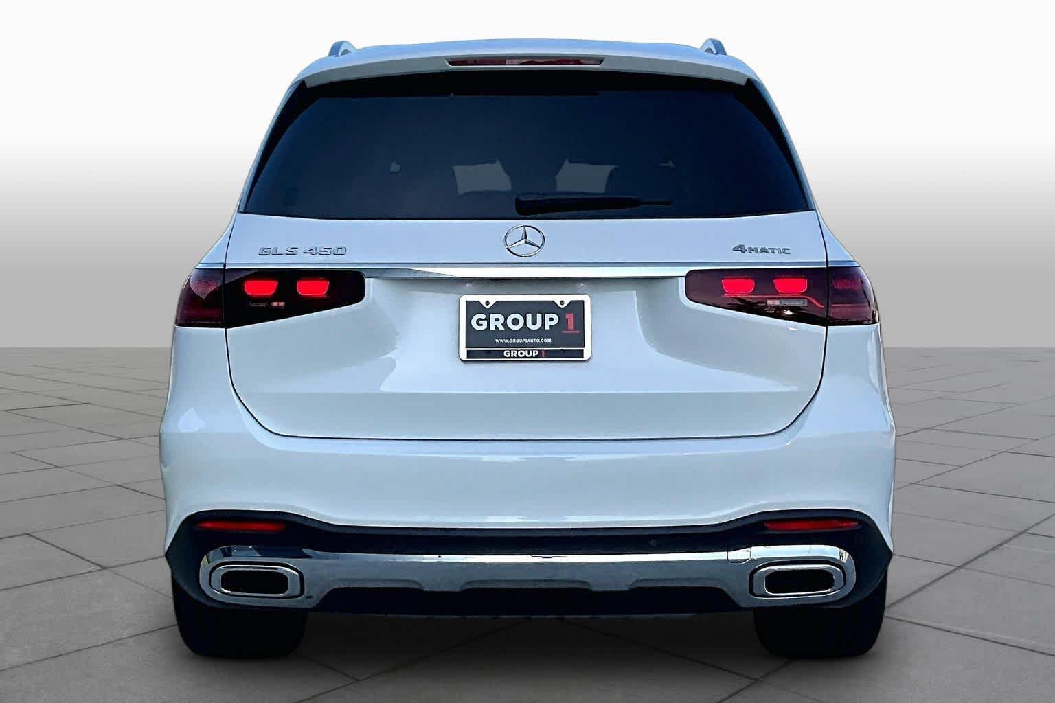 Used 2025 Mercedes-Benz GLS 450 4MATIC image 5