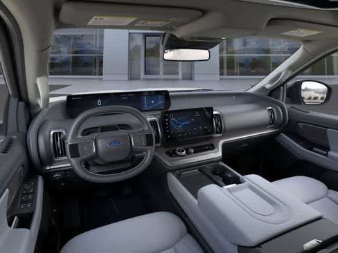 New 2026 Ford Expedition Max Platinum image 9