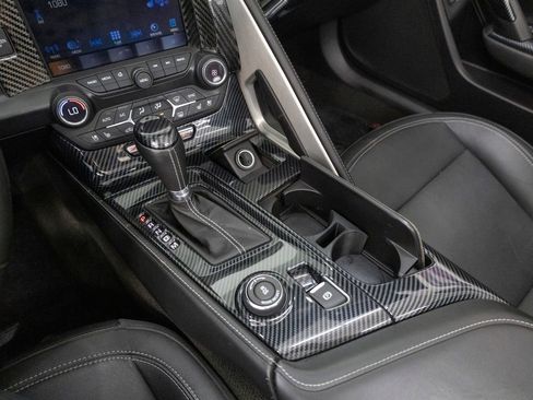Used 2016 Chevrolet Corvette Z06 w/ 3LZ Preferred Equipment Group RWD image 23