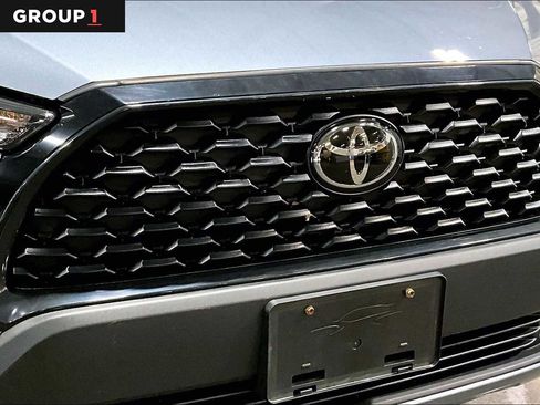 Used 2023 Toyota Corolla Cross LE w/ Moonroof Package AWD/4WD image 30