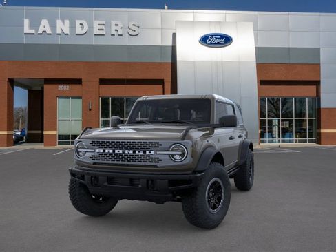 New 2026 Ford Bronco Badlands image 2