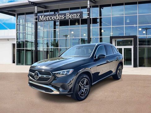 Certified 2026 Mercedes-Benz GLC 300 4MATIC image 1