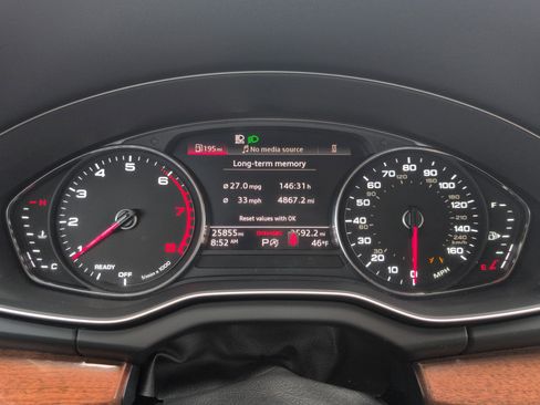 Used 2021 Audi Q5 Premium image 5