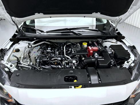 Used 2024 Nissan Sentra SV image 24