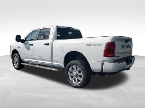 New 2026 RAM 2500 Big Horn AWD/4WD image 6