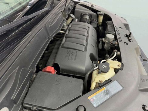 Used 2011 Buick Enclave CX image 52