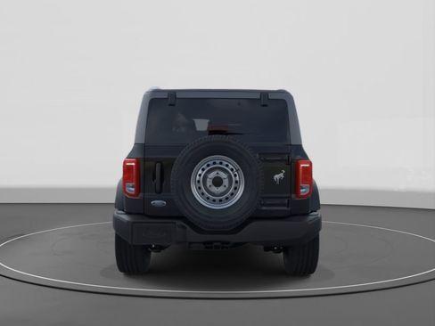 New 2025 Ford Bronco 4-Door image 5