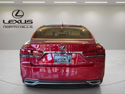 Certified 2025 Lexus LS 500 AWD w/ Luxury Package image 7