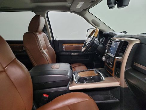 Used 2018 RAM 1500 Laramie Longhorn image 21