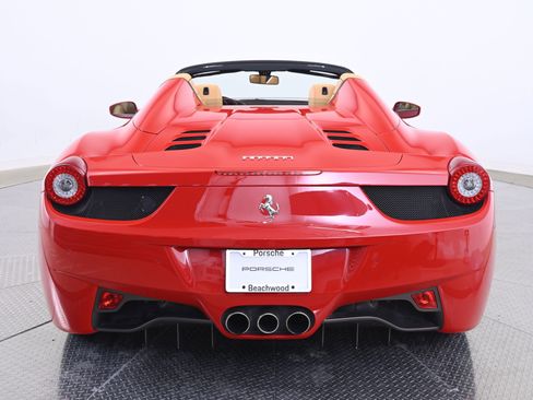 Used 2013 Ferrari 458 Spider image 6