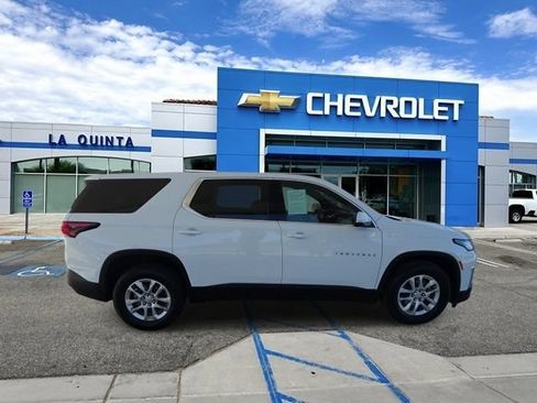 Used 2023 Chevrolet Traverse LS w/ Safety Package FWD image 9