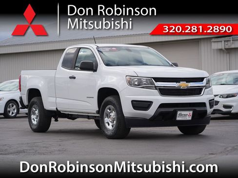 Used 2018 Chevrolet Colorado W/T w/ WT Convenience Package RWD image 1