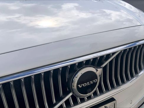 Used 2022 Volvo S90 B6 Inscription w/ Advanced Package image 34