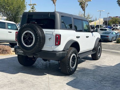 New 2026 Ford Bronco Outer Banks w/ Sasquatch Package AWD/4WD image 6