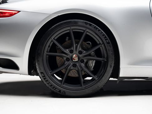 Used 2018 Porsche 911 Carrera RWD image 38