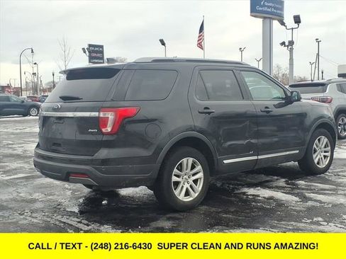 Used 2019 Ford Explorer XLT image 4