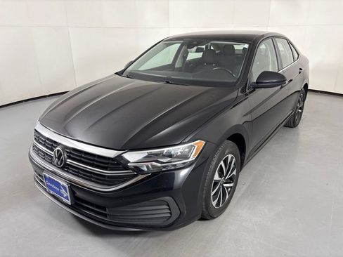Used 2024 Volkswagen Jetta S FWD image 4