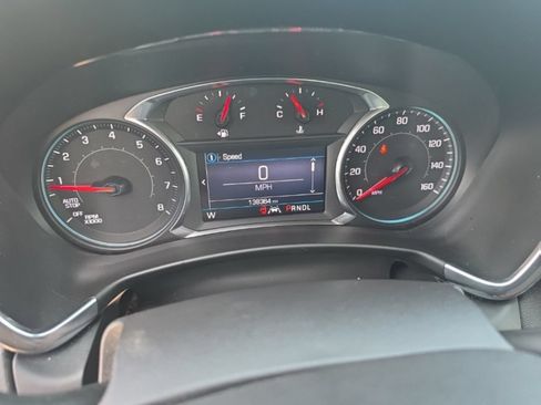 Used 2020 Chevrolet Equinox LT w/ Driver Convenience Package FWD image 16