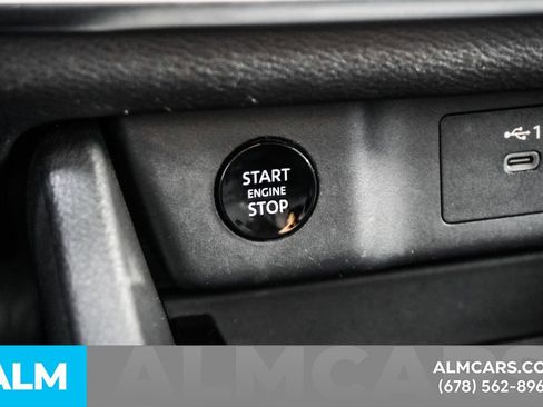 Used 2024 Nissan Rogue SV image 27