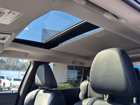 Used 2024 Mitsubishi Outlander SE Black Edition image 27