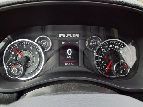 Used 2024 RAM 2500 Big Horn w/ Bed Utility Group image 2