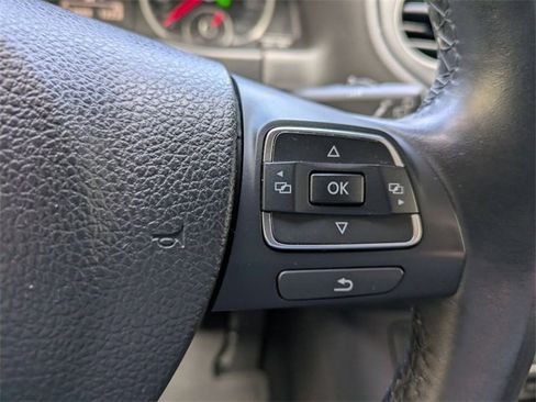 Used 2018 Volkswagen Tiguan Limited w/ Premium Package image 13