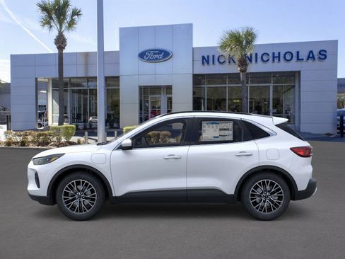 New 2026 Ford Escape SE w/ PHEV Premium Package image 3