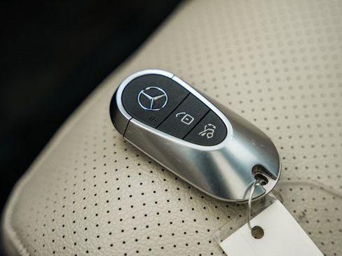 Certified 2024 Mercedes-Benz GLC 300 4MATIC image 43