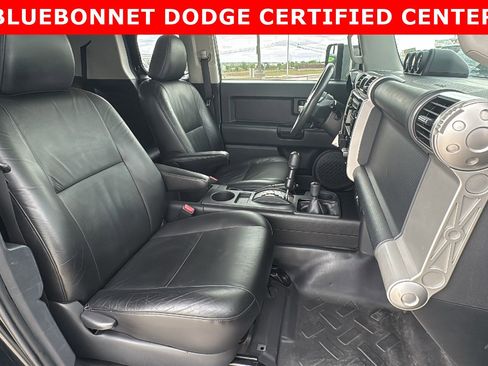 Used 2010 Toyota FJ Cruiser 4WD image 29