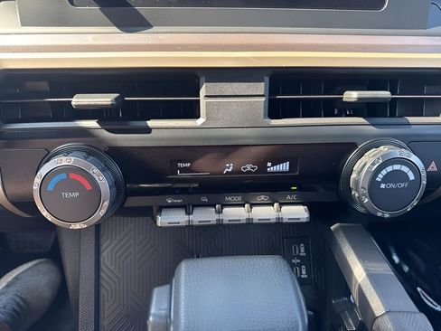 Used 2024 Toyota Tacoma SR5 image 17