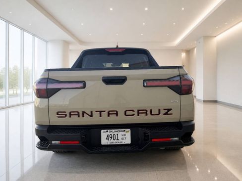 Used 2023 Hyundai Santa Cruz SE AWD/4WD image 4