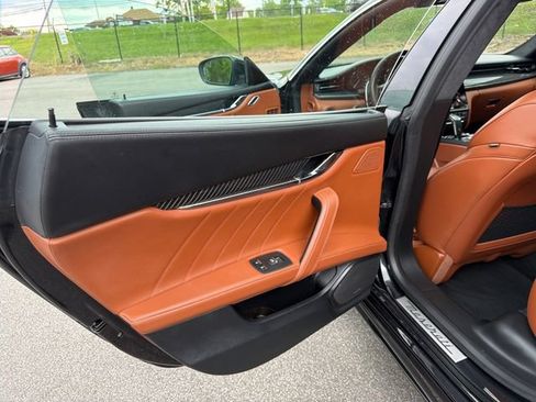 Used 2023 Maserati Quattroporte Modena Q4 AWD/4WD image 24