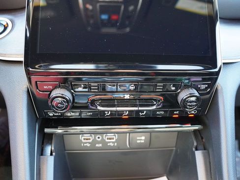 New 2025 Jeep Grand Cherokee L Limited w/ Trailer Tow Package image 15