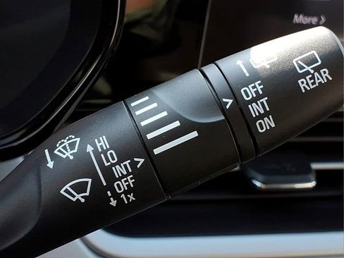 Used 2024 Chevrolet Trax LS w/ LS Convenience Package FWD image 23