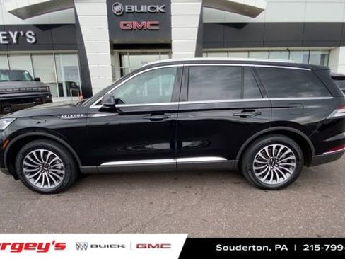 Used 2022 Lincoln Aviator AWD w/ Premium Package image 6