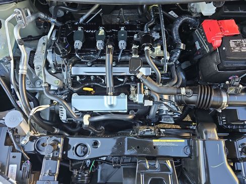 Used 2025 Nissan Versa S image 32